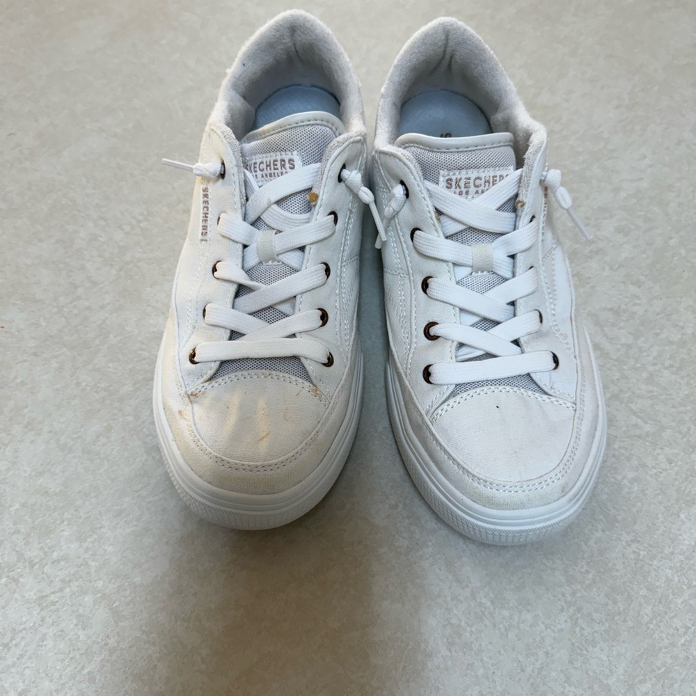 Skechers Men's White Casual Sneakers